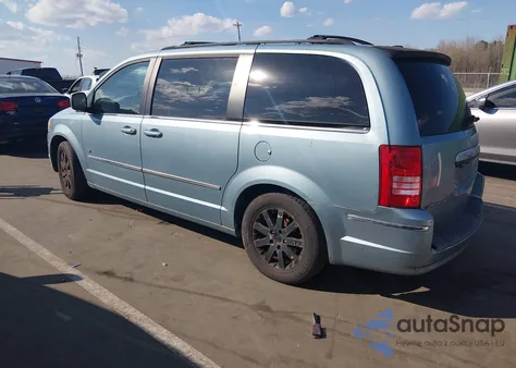 2009 Chrysler Town & Country Touring из США, поврежденный, VIN 2A8HR54189R676555